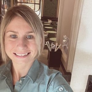 Meet your Posher, Malia